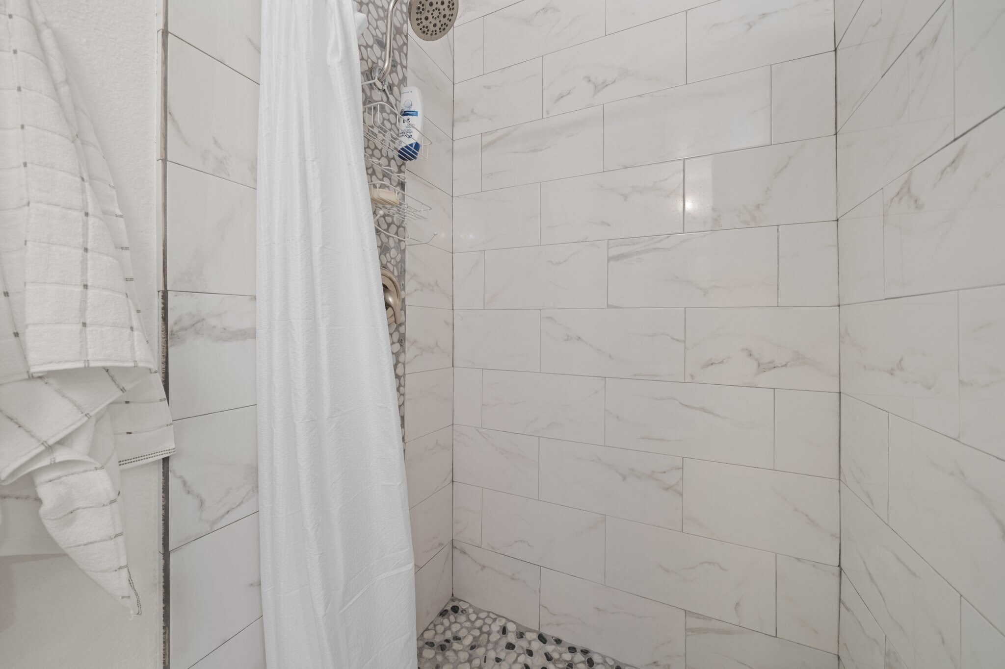 Building Photo - 14500 Palmas Dr