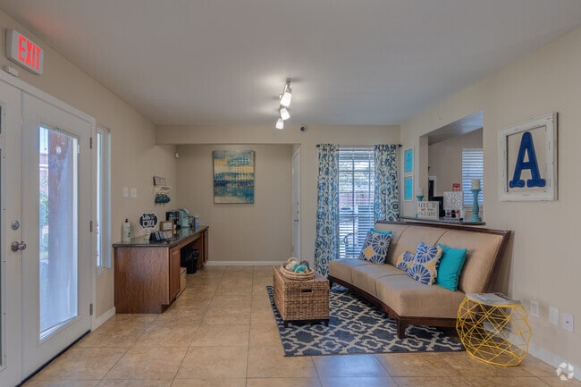 Leasing Office - Aero On Upper Bay