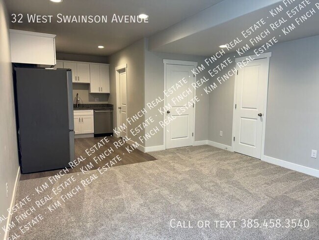Building Photo - 32 W Swainson Ave