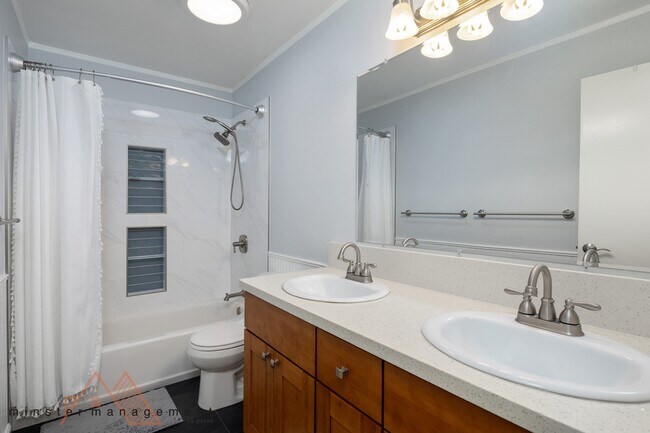 Building Photo - 47-459-459 Hui Iwa St