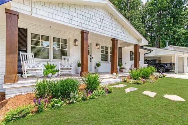 Building Photo - 2357 Cortez Way NE