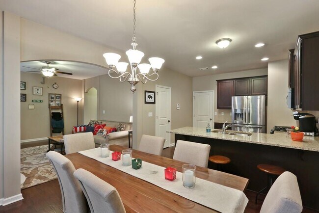 Dining Room - 67 Creighton Ln