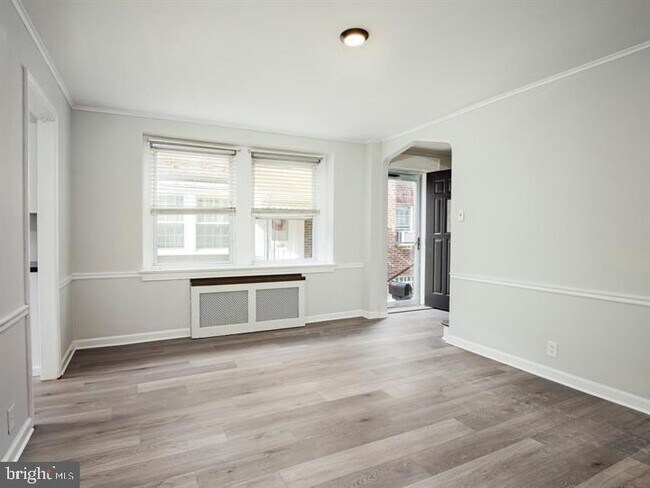 Building Photo - 1200 Angora Ave