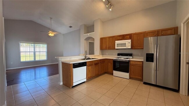 Building Photo - 7965 Golden Pond Ct