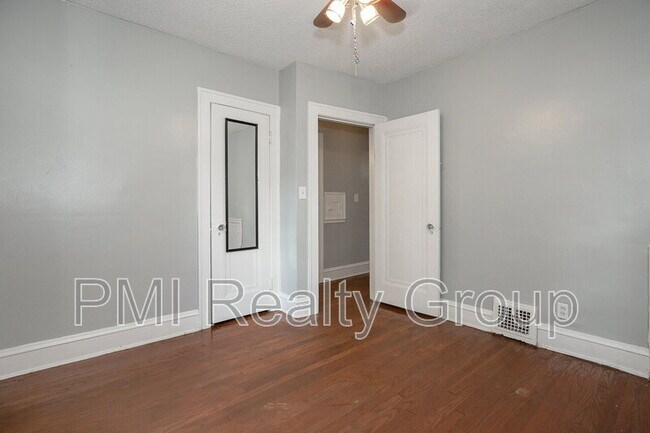 Building Photo - 3581 Ingleside Rd