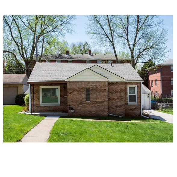 Primary Photo - 6017 Evans St