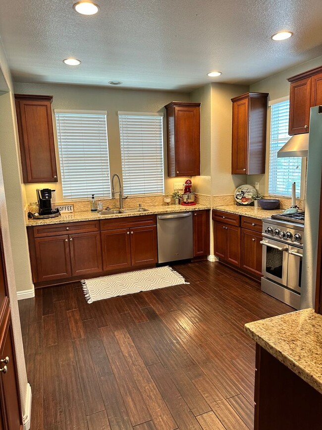 Building Photo - Ladera Ranch House for Lease 3 Bedroom 3.5...