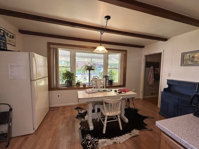 Building Photo - Bright Annandale Home with Screened Porch and Prime Access