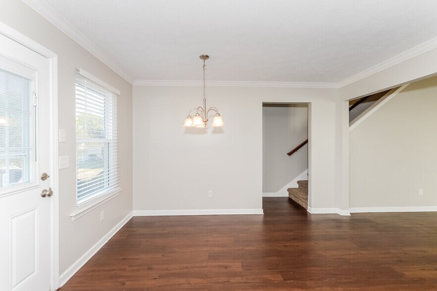 Building Photo - 2809 Windcrest Tr