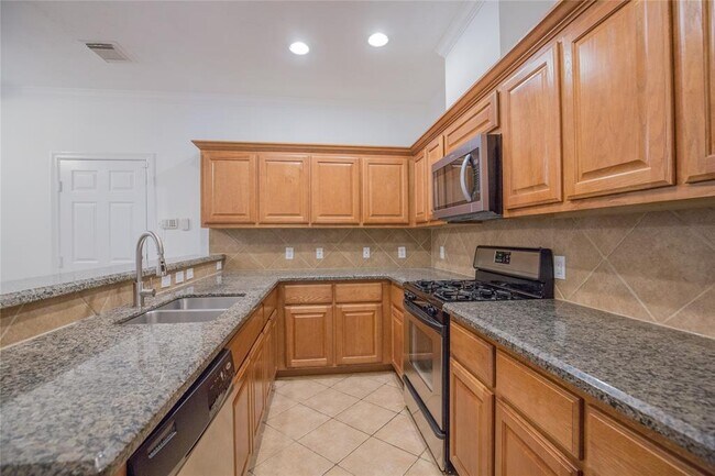 Building Photo - 5413 Kiam St