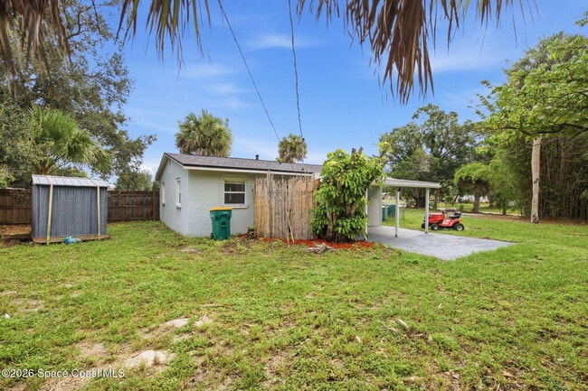 Building Photo - 2267 Robinhood Dr