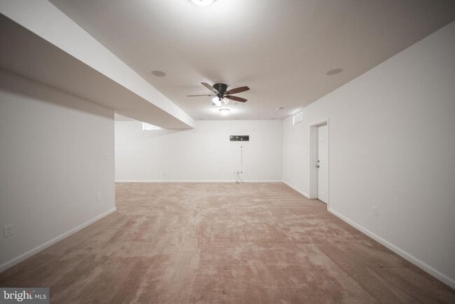 Building Photo - 7356 Tottenham Dr