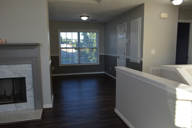 Building Photo - 3012 Nancy Dr