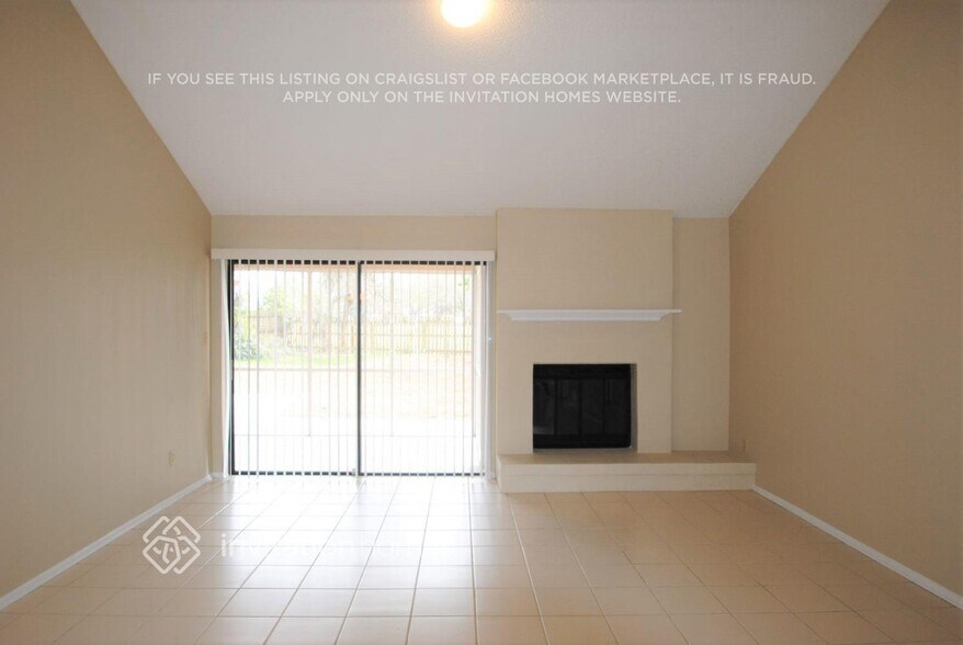 Building Photo - 1403 Live Oak Ct