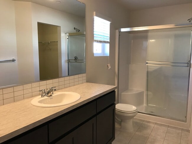 Building Photo - Spacious 4 Bd 2.5 Ba Home in  Camas School District! Upgrades! Close to Parks & Freeway Access!