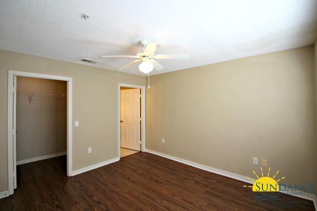 Building Photo - Pool view 2 Bedroom Unit at The Florida Cl...