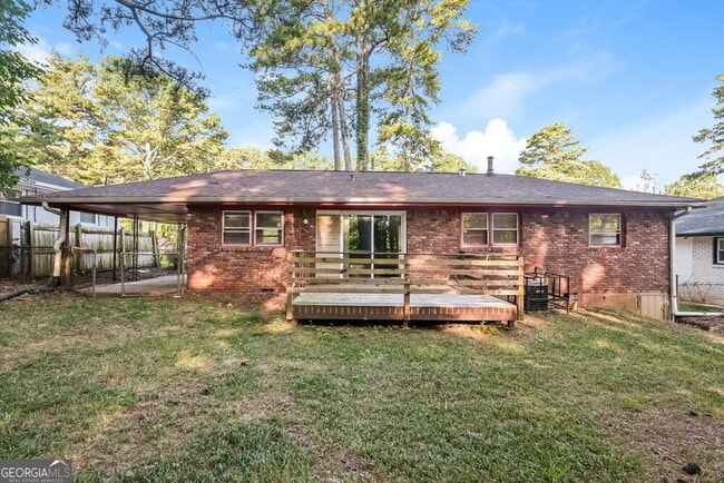 Building Photo - 1090 Longshore Dr