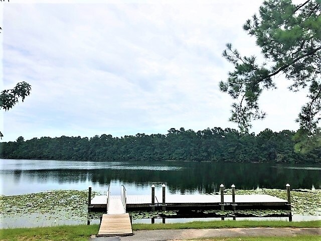 Building Photo - 330 Crabapple Cir