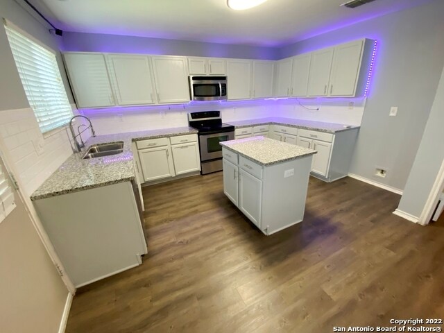 Building Photo - 13314 Hampton Dale