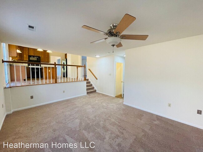 Building Photo - 4 br, 2.5 bath House - 9 Emerson Ct