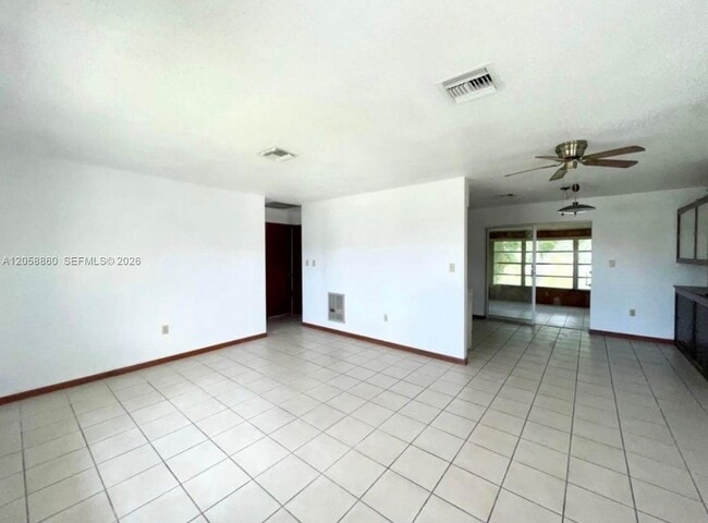 Building Photo - 1474 Kerry Dr