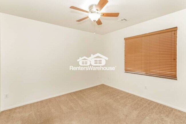 Building Photo - Discover the perfect blend of style and co...