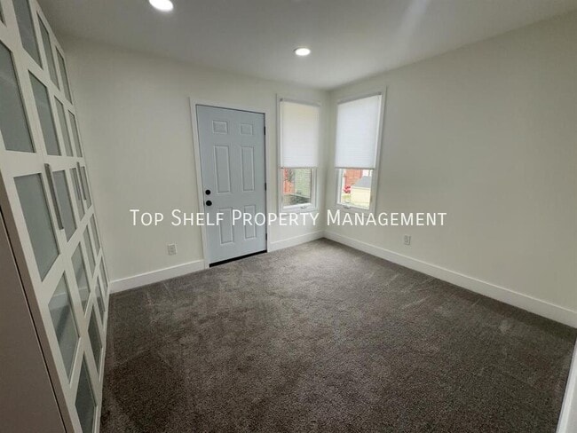 Building Photo - 3719 3rd St