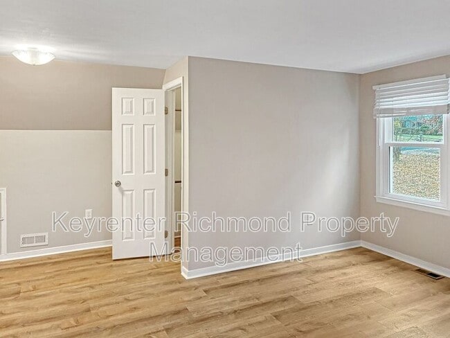 Building Photo - 2618 Darnell Rd