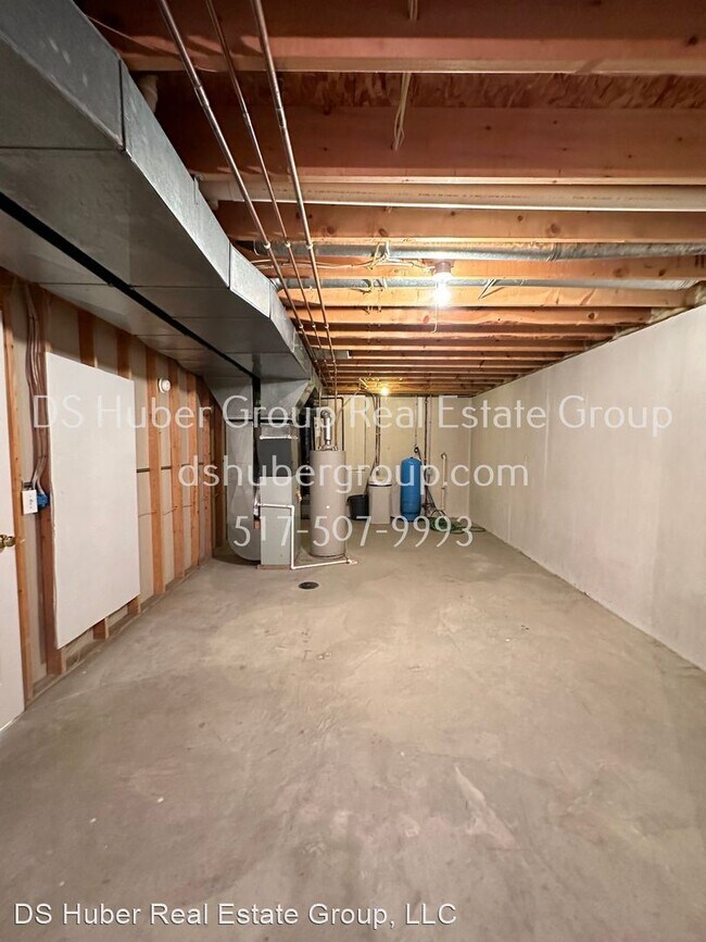 Building Photo - 4 br, 2 bath House - 13505 Webster Rd