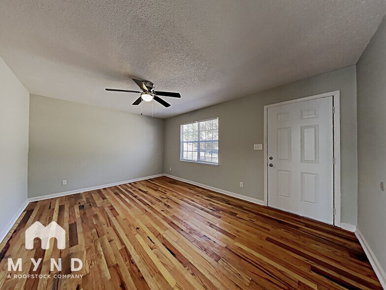 Building Photo - 5967 Shane Cir