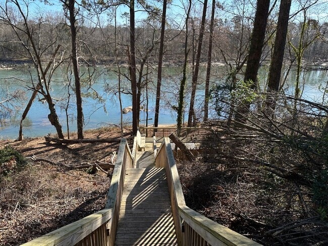 Building Photo - Broad River Township