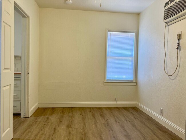 Building Photo - 1310-1314 P St