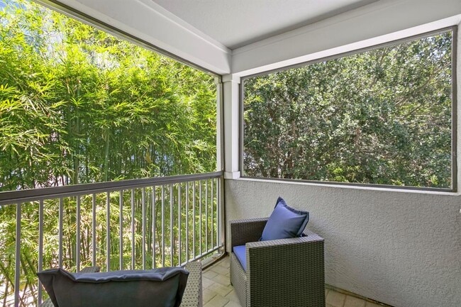 Building Photo - 408 S Matanzas Ave
