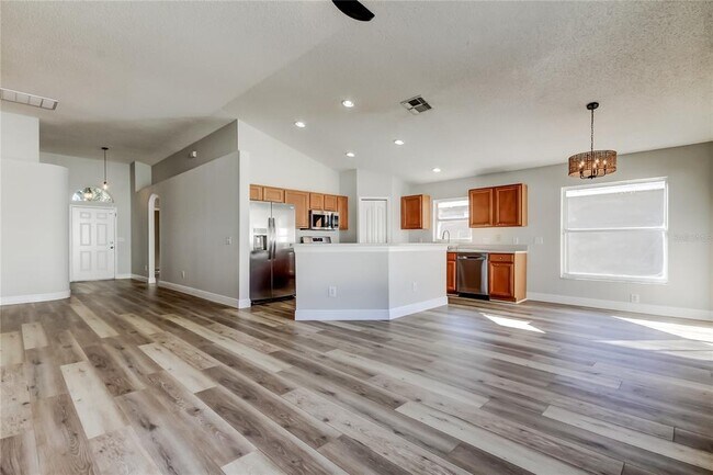 Building Photo - 13431 White Elk Loop