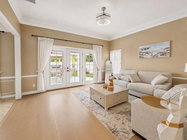 Building Photo - Furnished 4BR + Office | Putting Green Yard