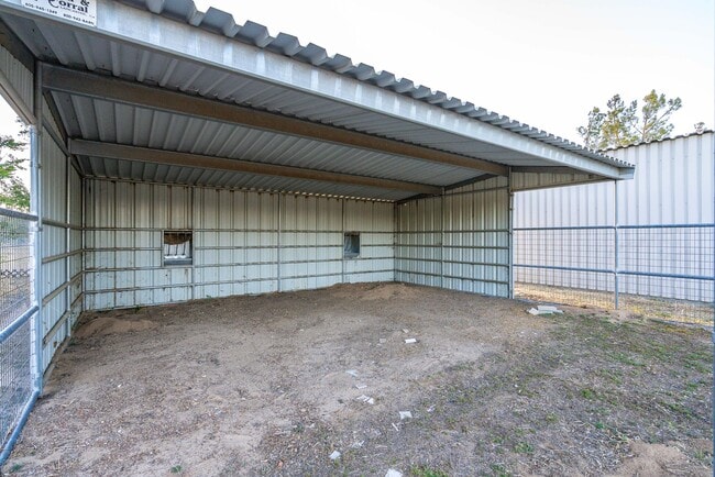 Building Photo - 2755 W Ave N