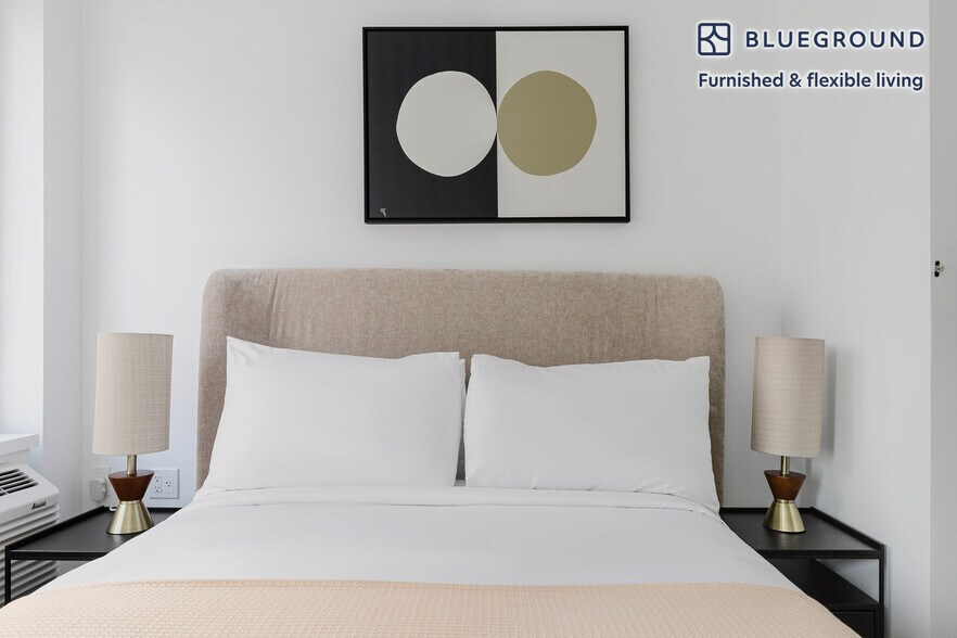 Building Photo - 150 Lawrence St