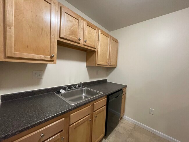 Building Photo - 100 Sentinel Court