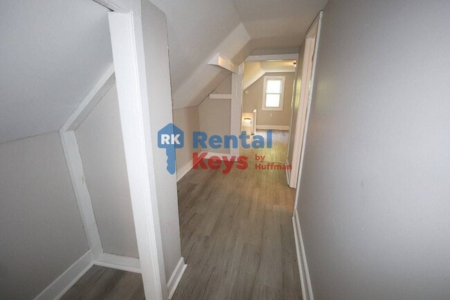 Building Photo - 3023 Claremont Ave