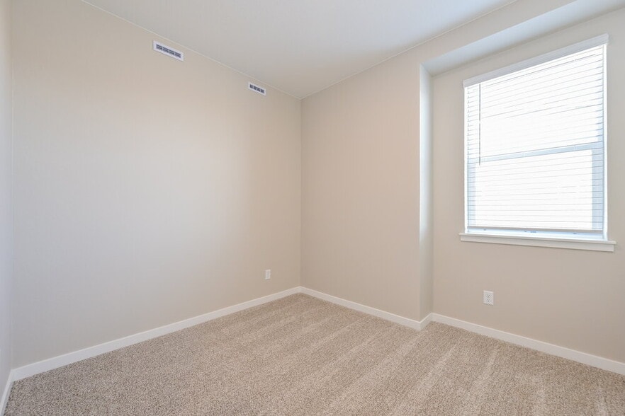 Building Photo - 18338 E 93rd Pl