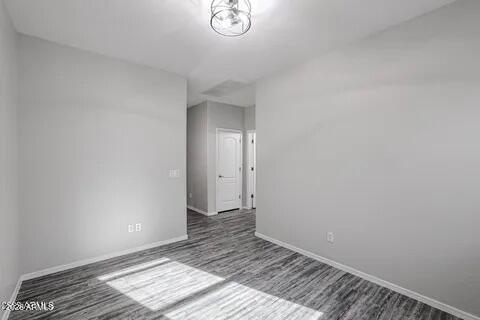 Building Photo - 18009 W Sunnyslope Ln