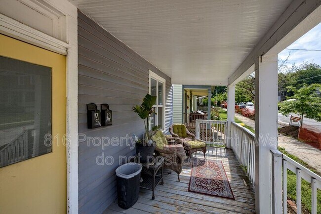 Building Photo - 800 E 33rd St