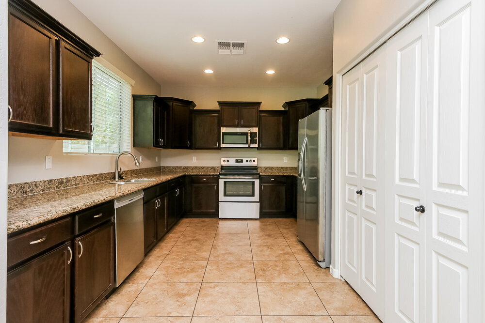 Building Photo - 7509 S 27th Way