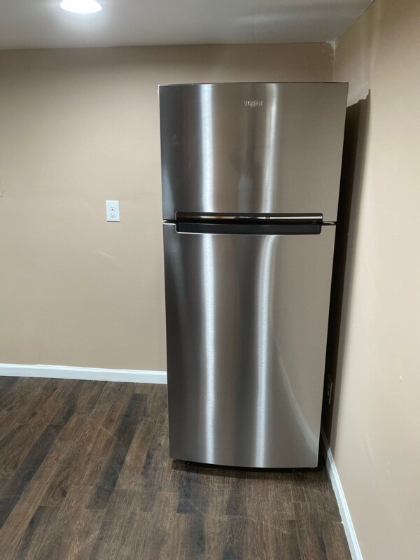 Building Photo - 207 W Calhoun St