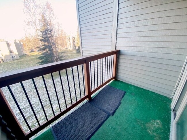 Building Photo - 4660 Reka Dr