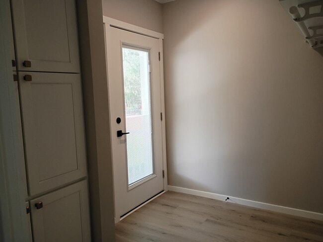 Building Photo - 9955 Killdeer Ln
