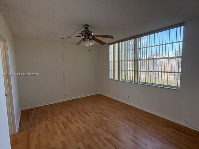 Building Photo - 1040 NW 80th Ave