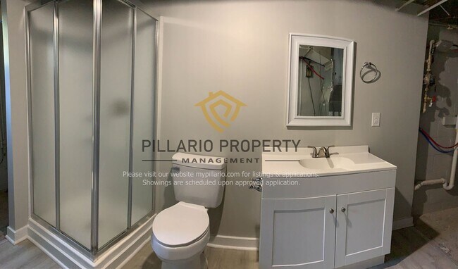 Building Photo - Newly Updated, 4 Bedroom  2 Bathroom Home ...