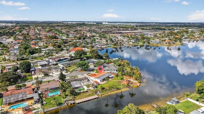 Building Photo - 17841 NW 84th Ct