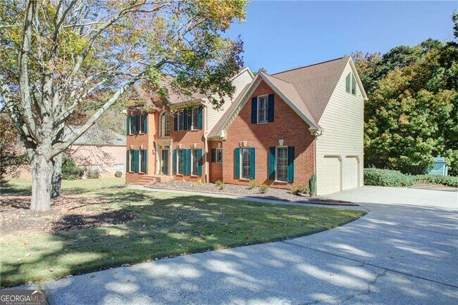 Building Photo - 2020 Ridge Gate Dr